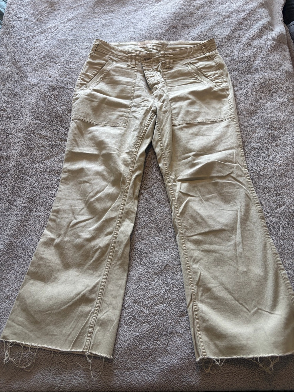 Pilcro Yaya Cropped Pants in Light Green